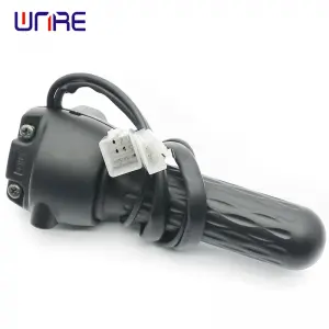 High Quality Headlight Handle Electric Motorcycle Grip Accelerator Grip for off-road Vehicle Electric Scooter